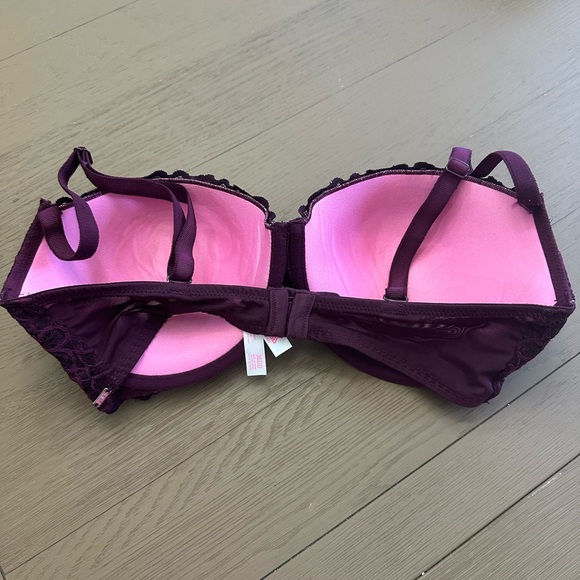 Victoria’s Secret Purple Lace Bra - Picture 2 of 2